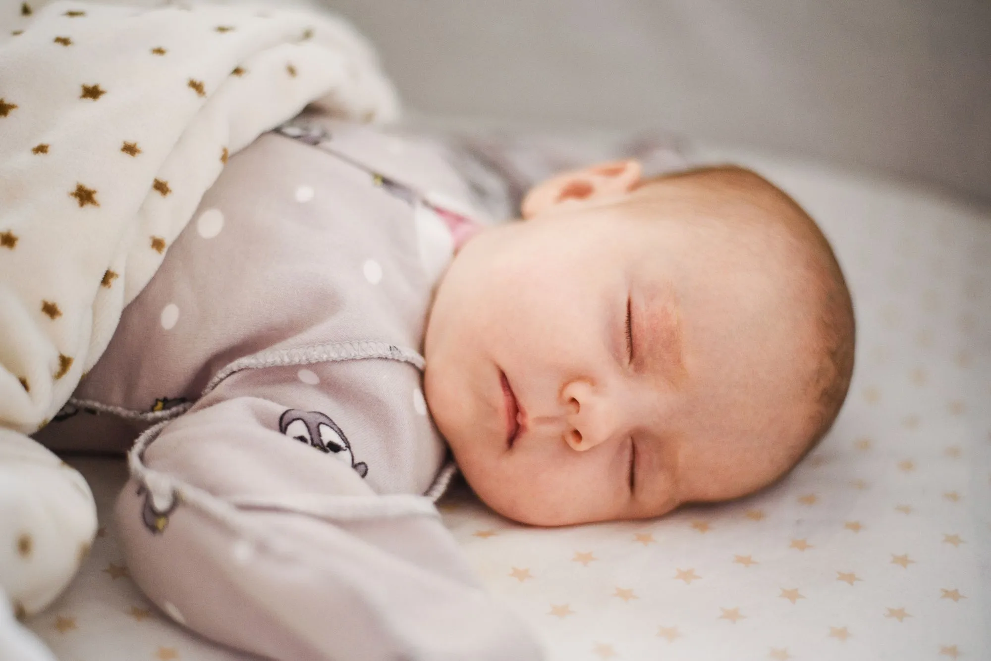 0–24 Month Baby Sleep Schedule by Age | Newborn & Baby Sleep Patterns